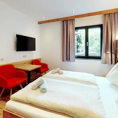 Ledererguetl - Jokercard & Parkplatz Inkl Bed & Breakfast Saalbach-Hinterglemm