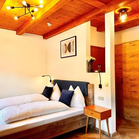 Ledererguetl - Jokercard & Parkplatz Inkl Bed & Breakfast